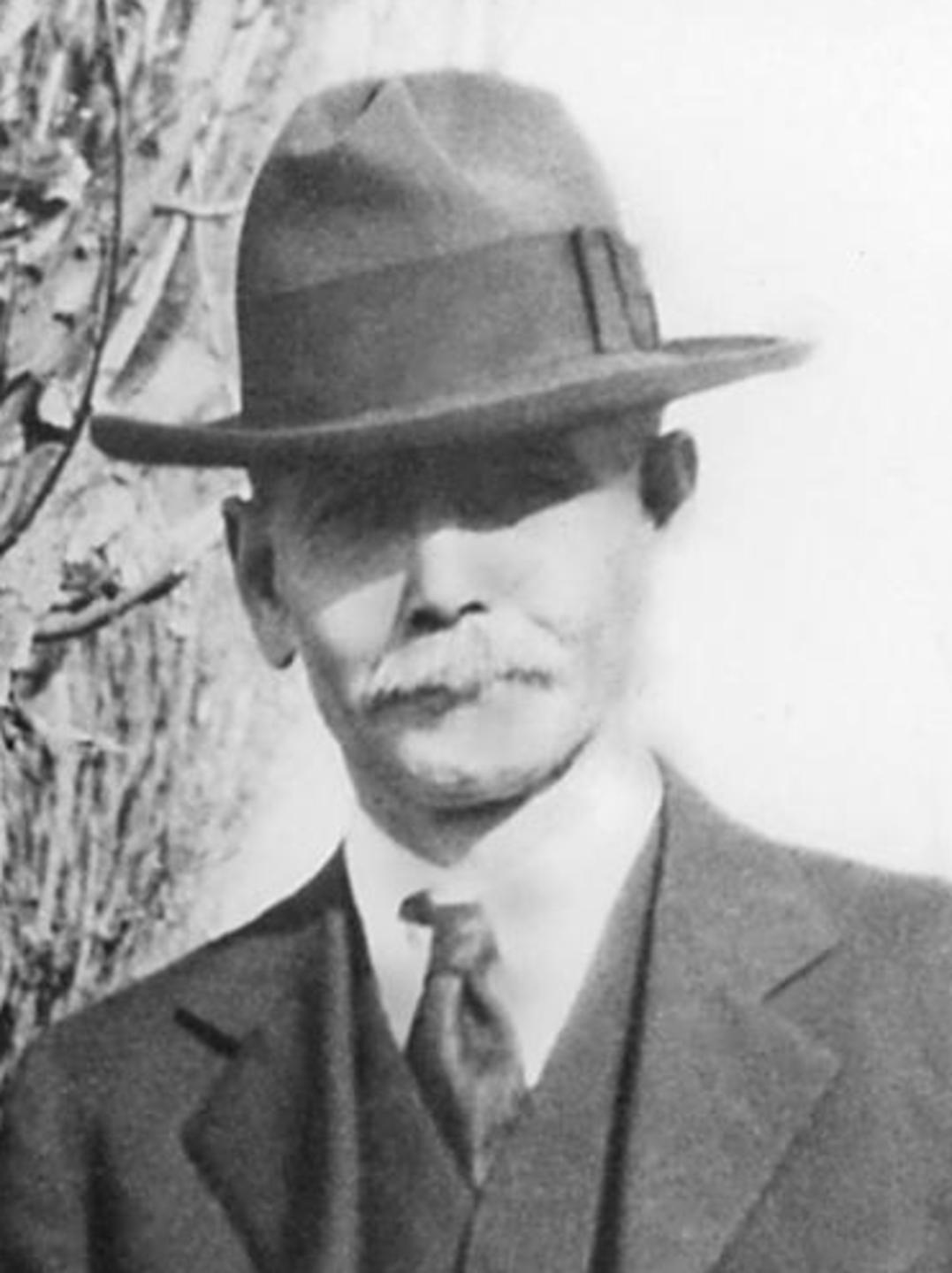 Walter Kerr (1862 - 1927) Profile